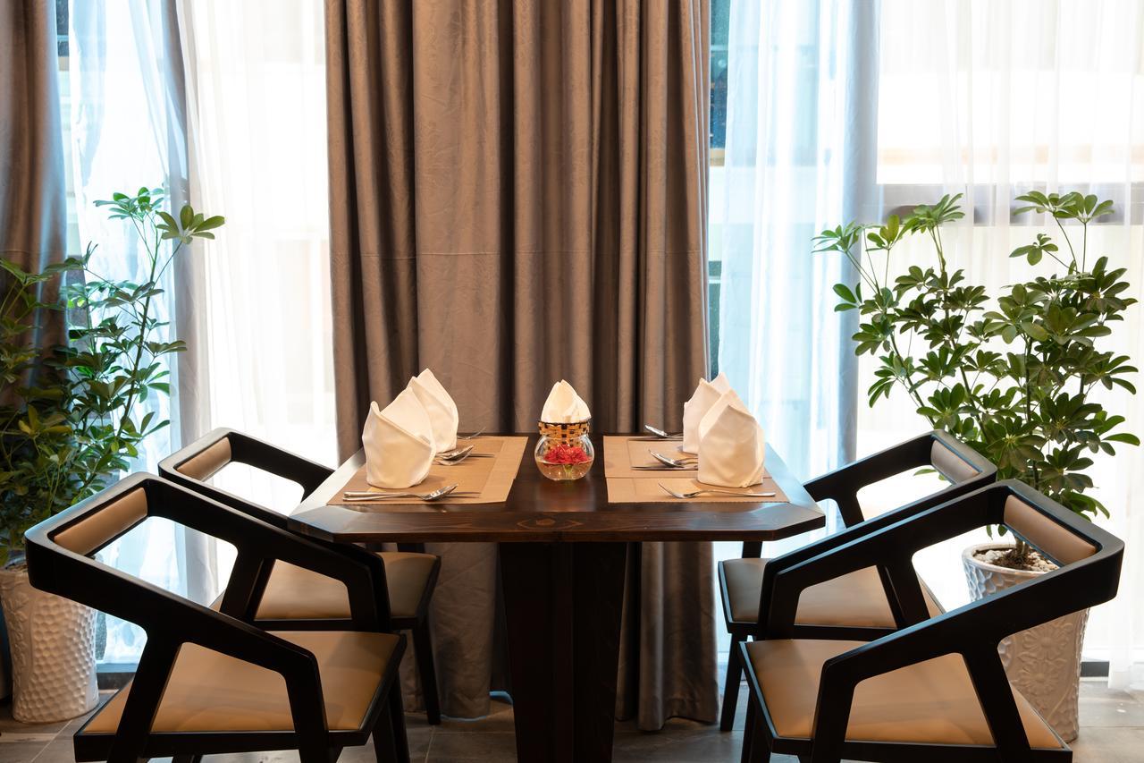 נה טראנג Majestic Premium Hotel מראה חיצוני תמונה